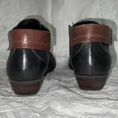 Women's Comfortiva •Rifton• Women's Lace-up Boots - Size 10W Black Leather
