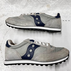 Woman’s Saucony Jazz running shoe, 12M Gray/Navy