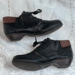 Women's Comfortiva •Rifton• Women's Lace-up Boots - Size 7.5M Black Leather