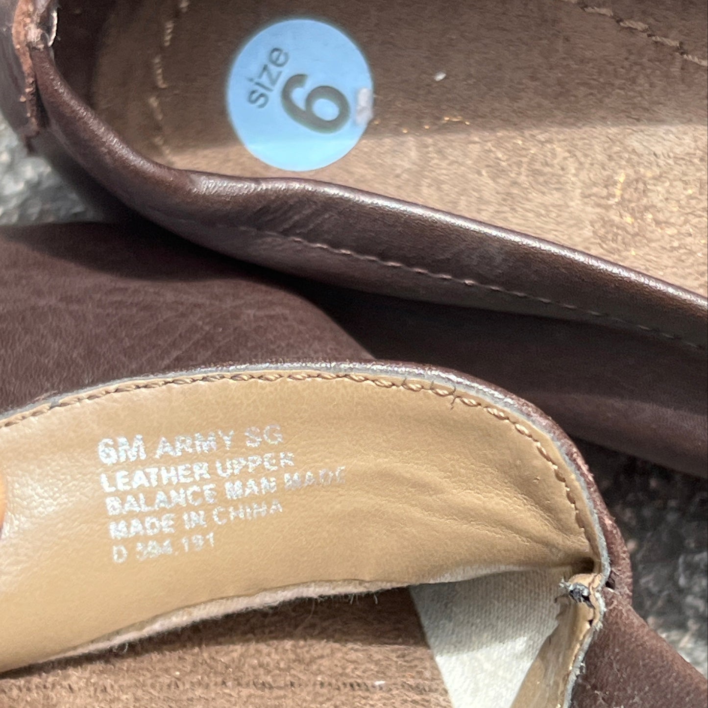 Woman’s Aerosoles by Suregrip 6M brown leather Non-Slip Sole