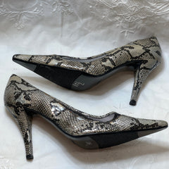 J. RENEE Women's High-Heeled Snakeskin Pointed Toe Pump 10.5M Black/Grey/Silver