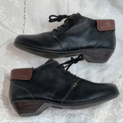 Women's Comfortiva •Rifton• Women's Lace-up Boots - Size 7.5M Black Leather