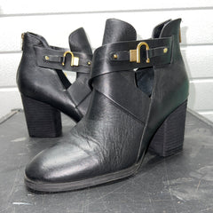 Woman’s Isola Larkin Boot 9.5M Black Leather
