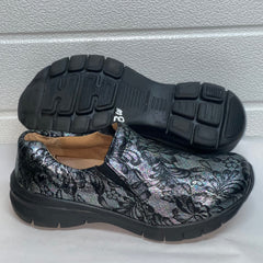 Women’s Nurse Mates London Gored Slip-on 8W Black Prism Leather