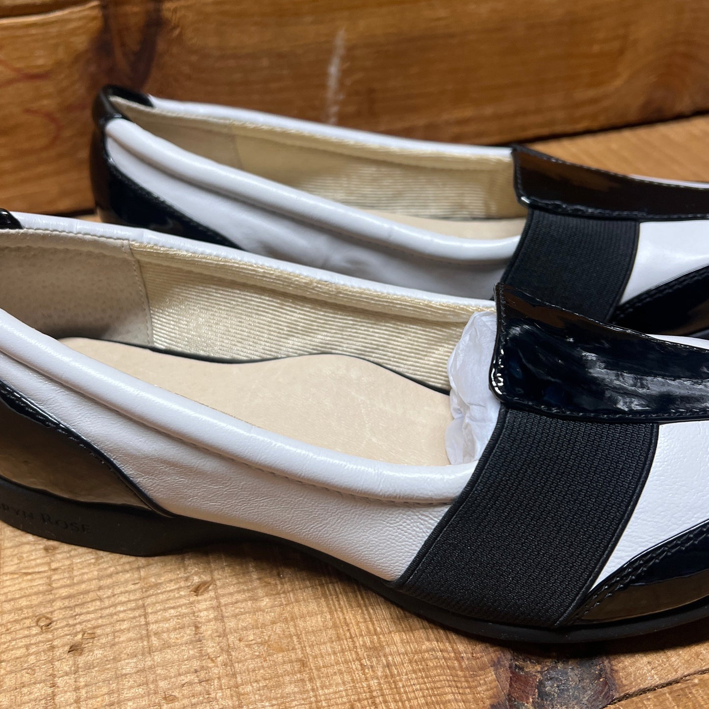 Women’s Taryn Rose - Traveler •Taurus •Elastic-gore Leather Slip on 6M White Napa/Black Patent