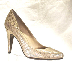ADRIENNE VITTADINI Women's •Monique• Pump