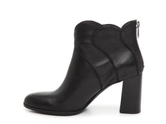 ADRIENNE VITTADINI Women's •Tabby• Black Leather Ankle Bootie 6M