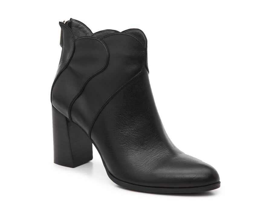 ADRIENNE VITTADINI Women's •Tabby• Black Leather Ankle Bootie 6M