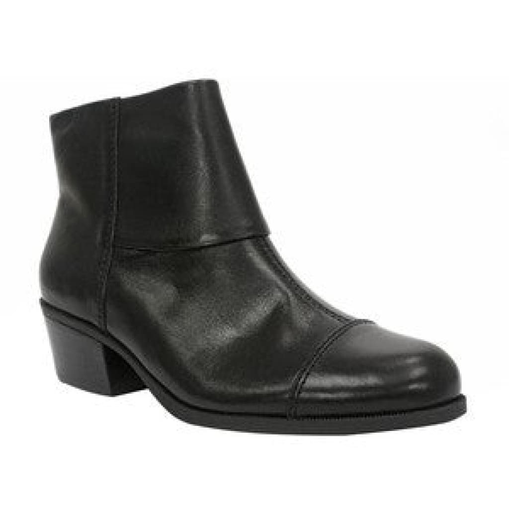 ELLEN TRACY Women's Randa Boot - Black Leather - - ShooDog.com