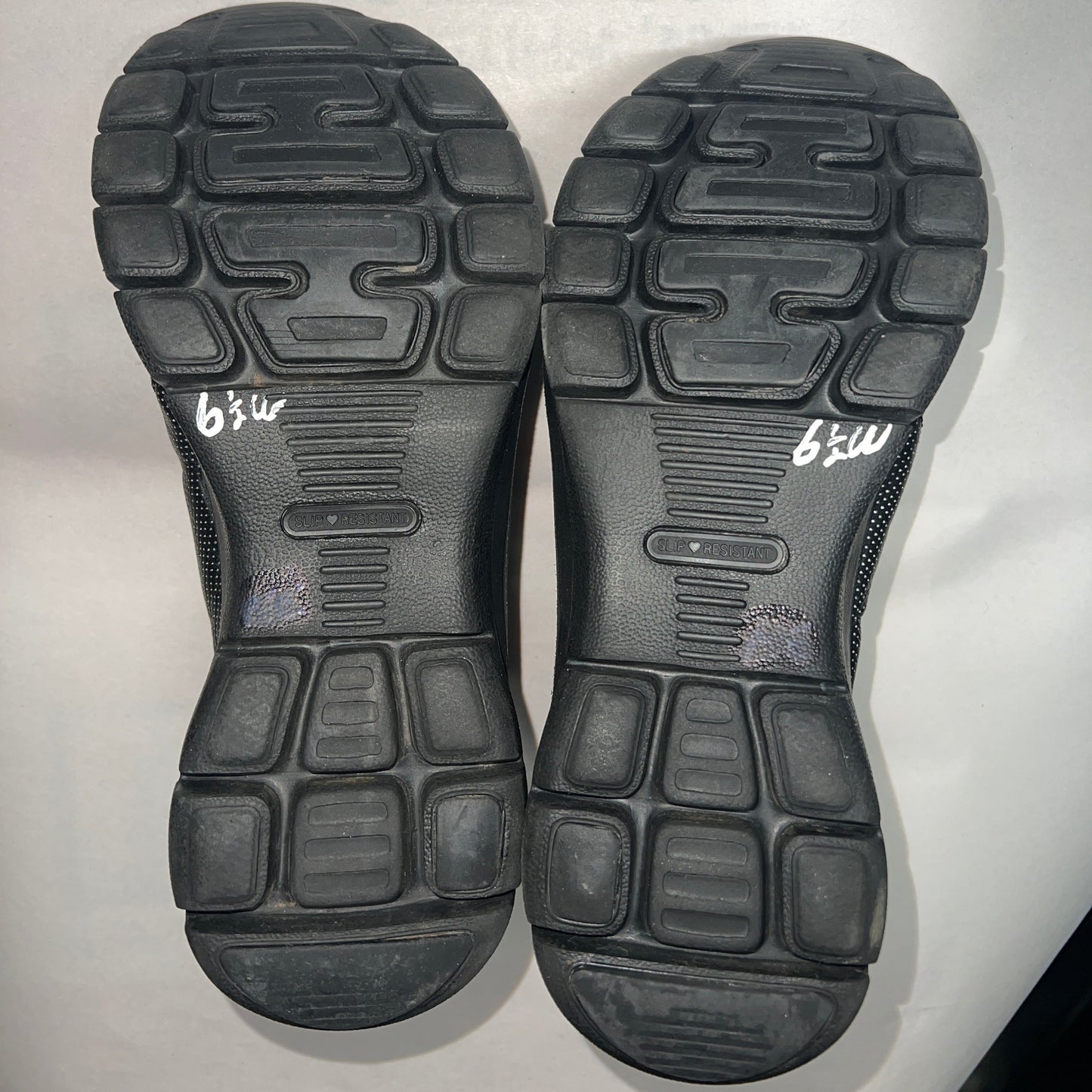 Women’s Nurse Mates London Gored Slip-on 6 1/2W Black Sparkle Leather