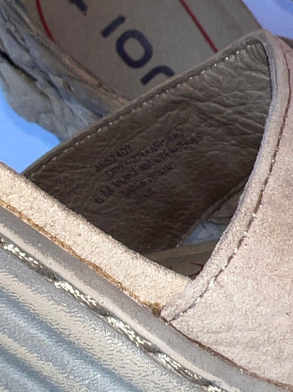 Woman’s Bionica  Sunset Platform Sandal 6M Baywater Nubuck leather