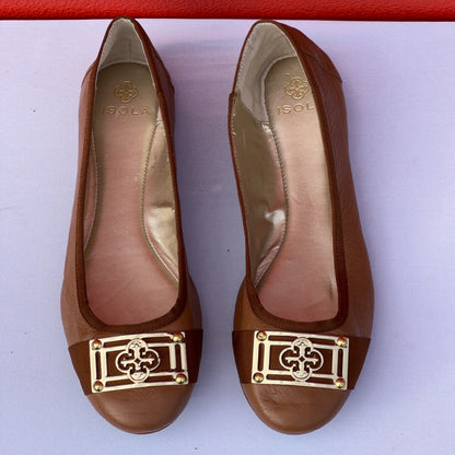 Woman’s Isola •Bricen• Signature Flat 8M Tan Leather