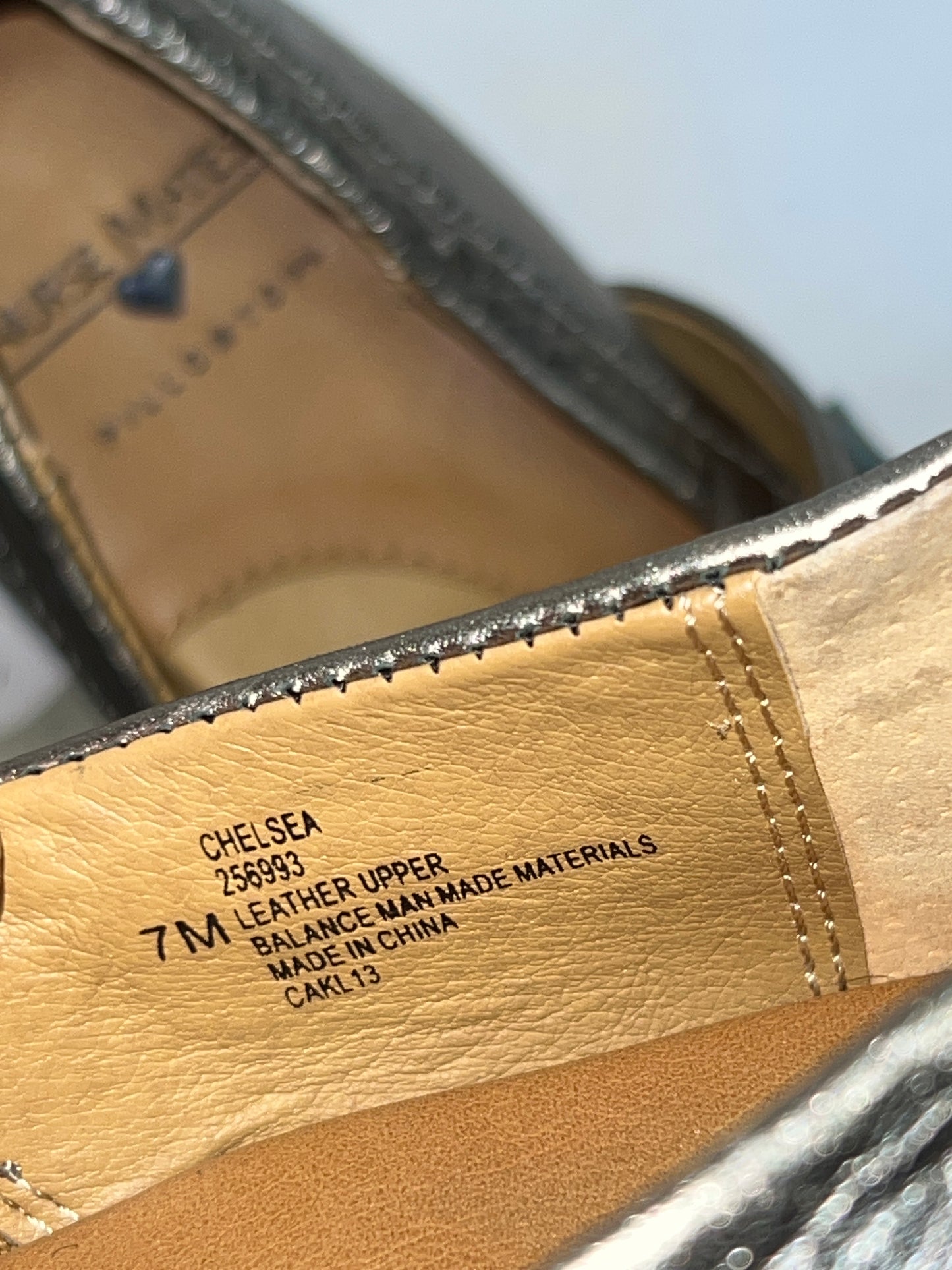 Women’s Nurse Mates chelsea  Pillow-top Clog 7M Anthracite Leather