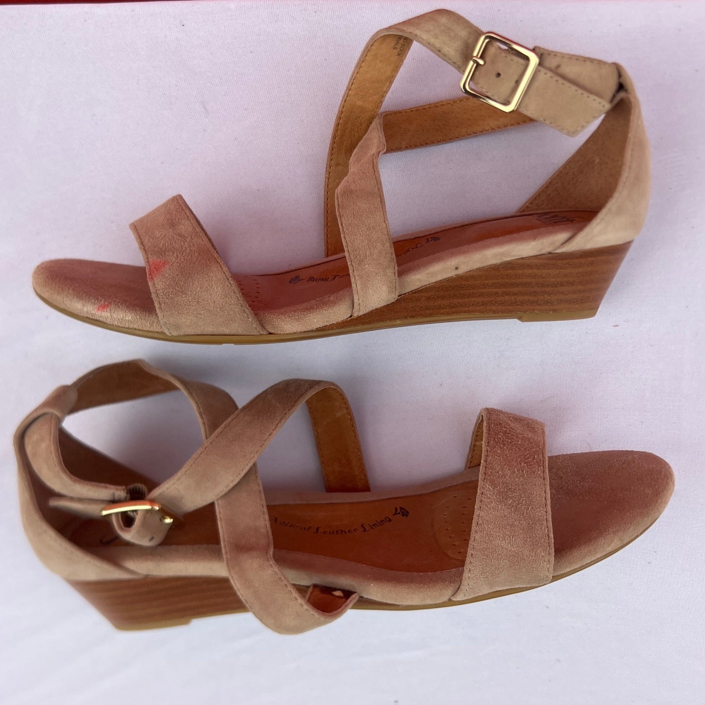 Woman’s Sofft Innis Wedge Sanda 9W Baywater Suede Leather