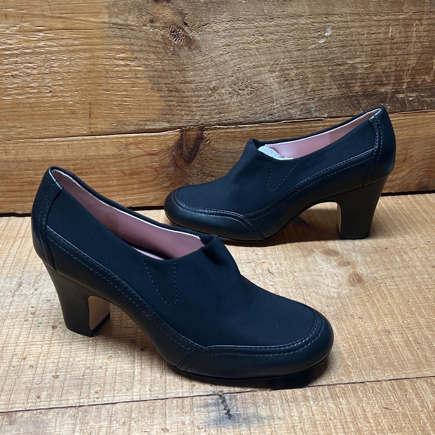 Taryn Rose •Tanna •Slip-on Pump 6M  Black Stretch Fabric/Leather