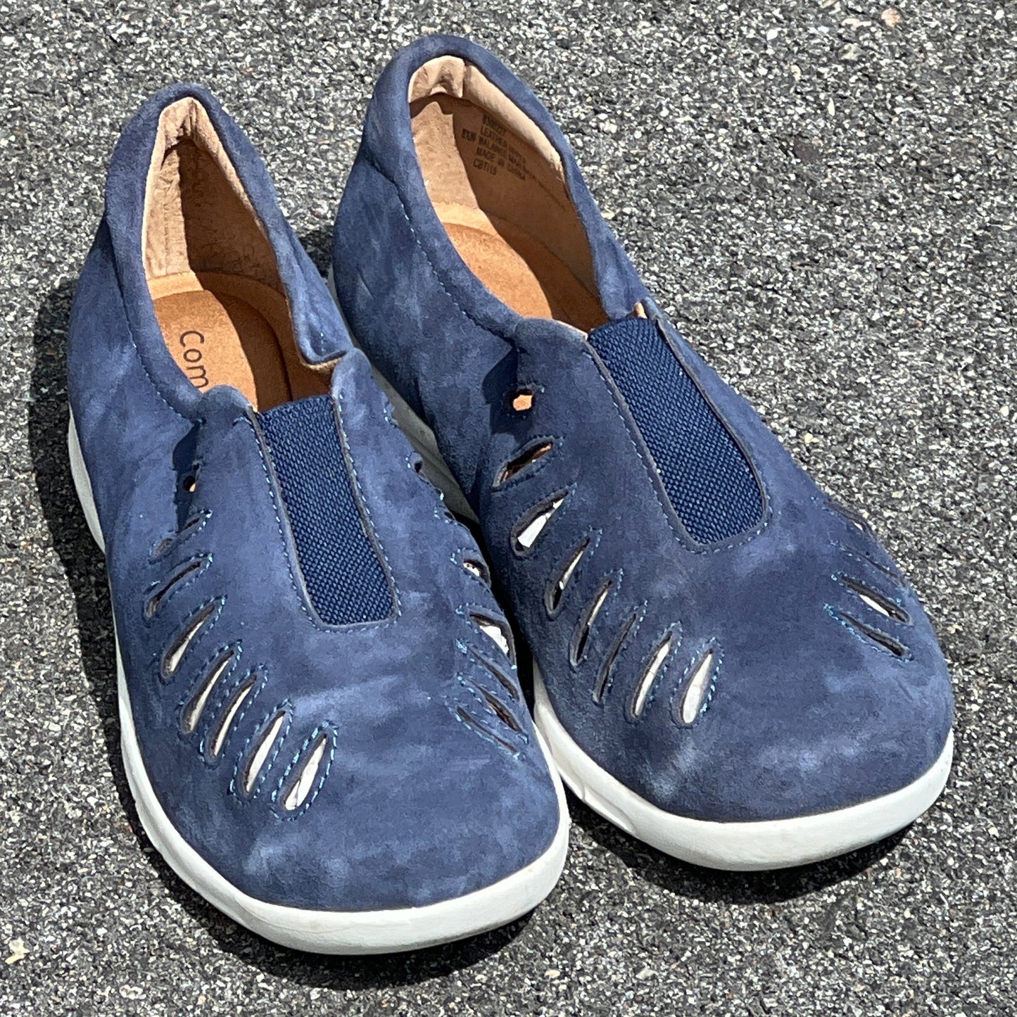 Comfortiva by SoftSpots Women’s •Tinsley•  Comfort Slip on 8.5W Blue Suede