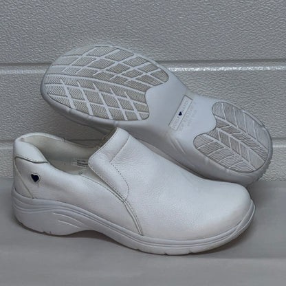 Women’s Nurse Mates Dove Twin-gore Slipon 9.5W White Leather