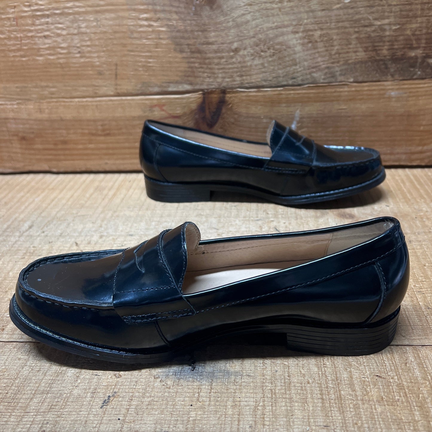 Women's White Mountain Penny Loafer 5M Black patent Leather