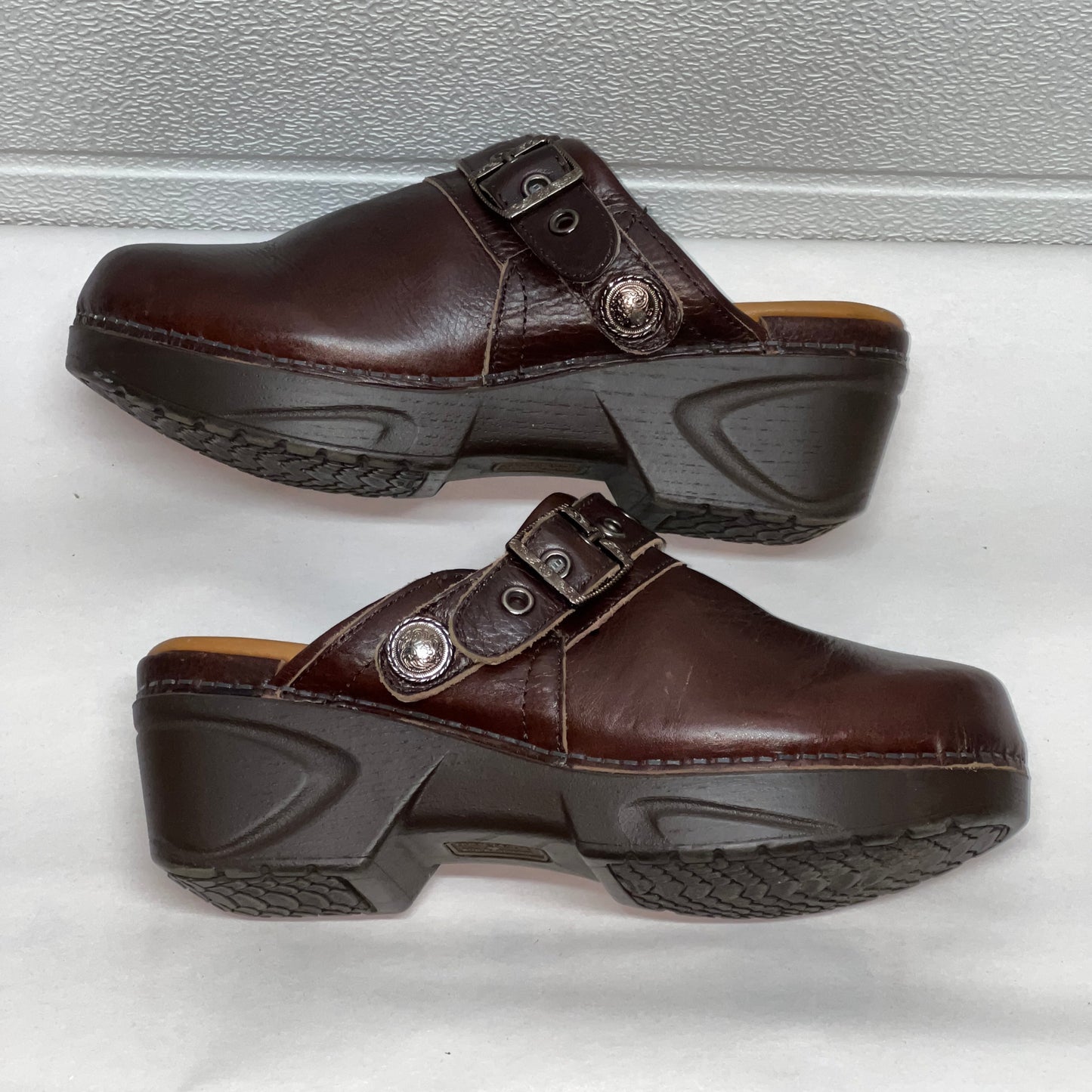 Women’s Nurse Mates Casey Pillow-top Open-back Clog 9M Brown Leather