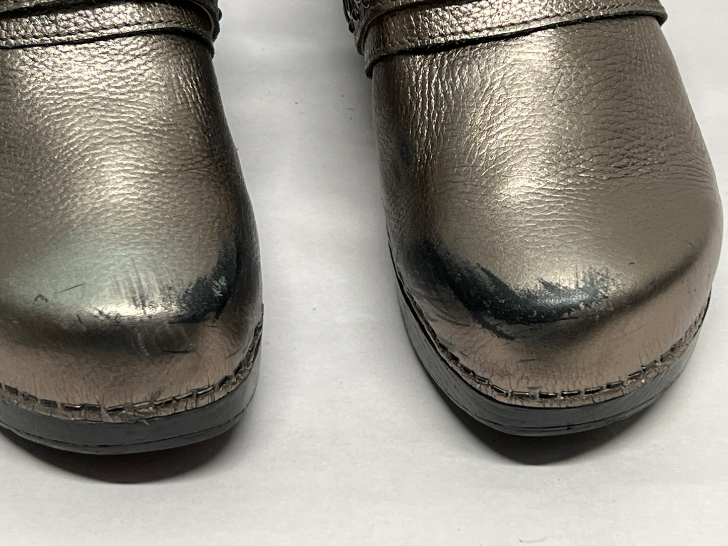 Women’s Nurse Mates Chelsea  Pillow-top Clog 8M Anthracite Leather