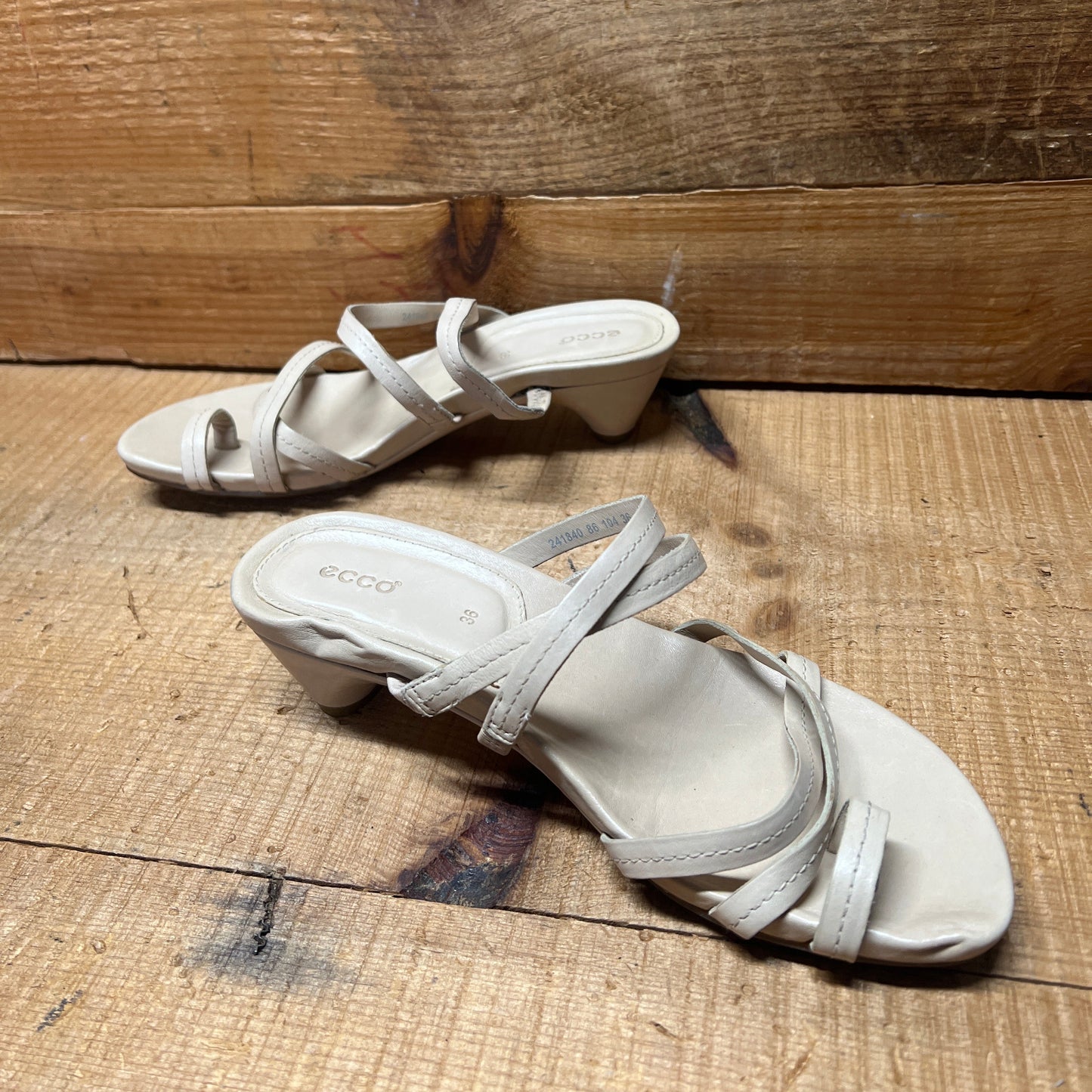 Women's Ecco low heeled toe-ring Stappy Slide 37  Beige Leather