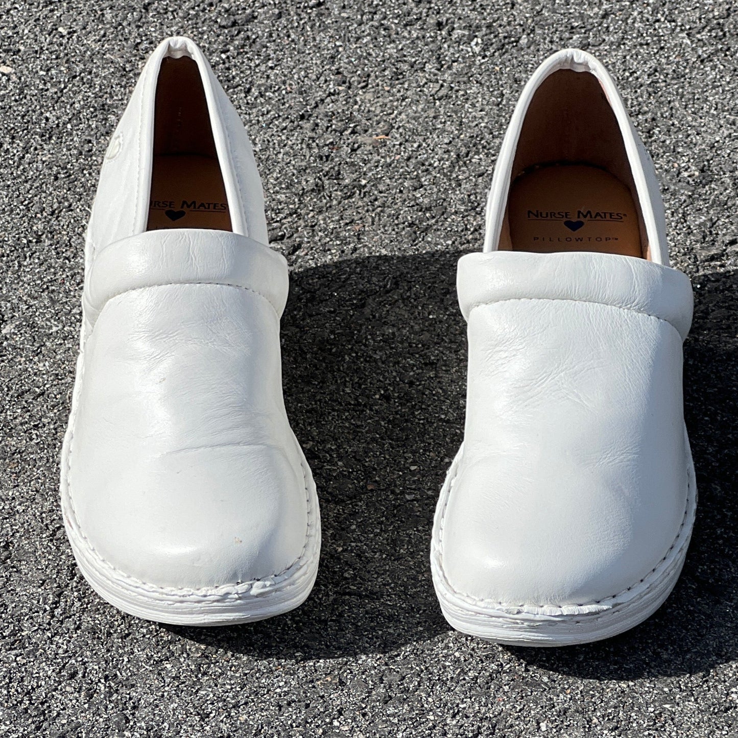 Women’s Nurse Mates Halle  Pillow Top Clog  9.5M White Leather