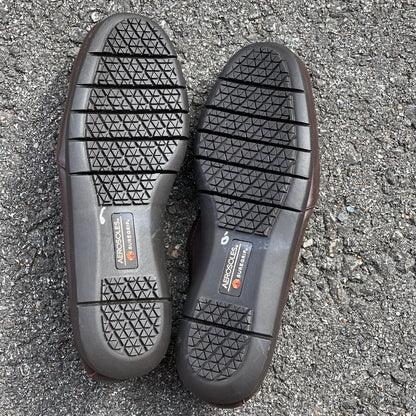 Woman’s  Aerosoles by Suregrip 6M brown leather Non-Slip Sole