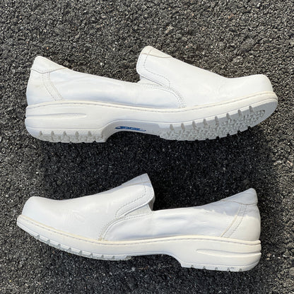 Women's  NURSE MATES  •Meredith•  Gored Slip-on 9.5W  White Leather