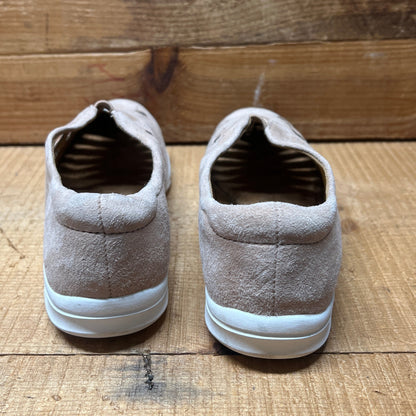 Comfortiva by SoftSpots Women’s •Tinsley•  Comfort Slip-on 8W Beige Suede leather