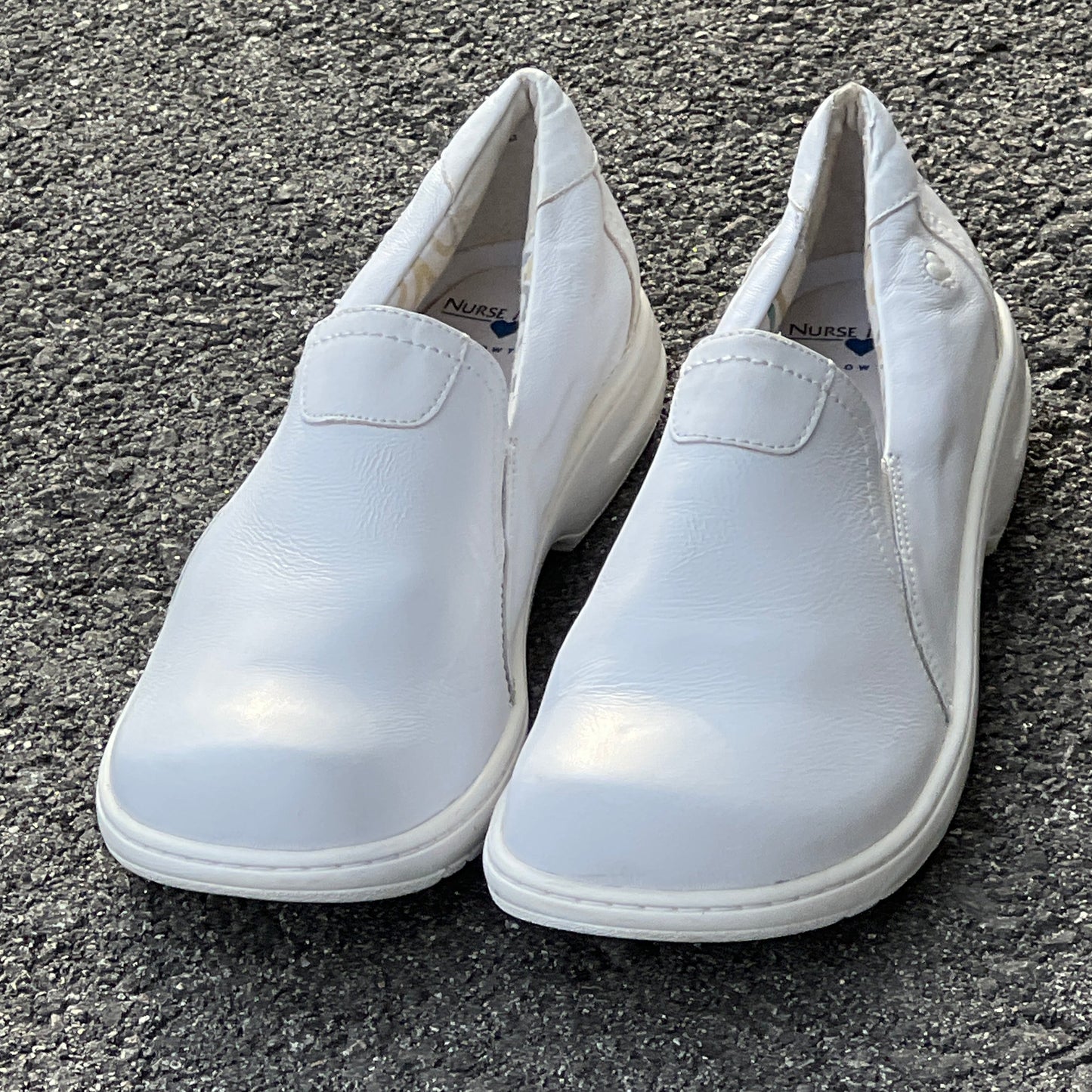 Women's  NURSE MATES  •Meredith•  Gored Slip-on 9.5W  White Leather