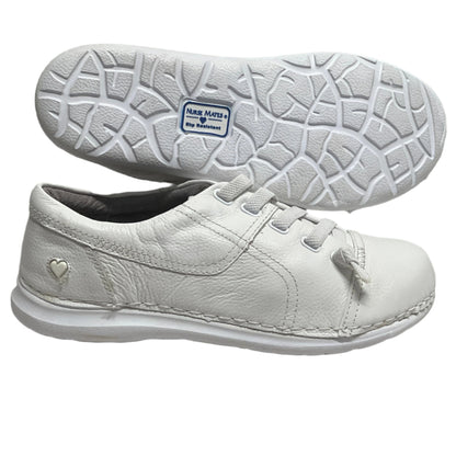 Women’s Nurse Mates Tibby pillowTop lightweight stretch laced Cap toe 6.5W White Leather