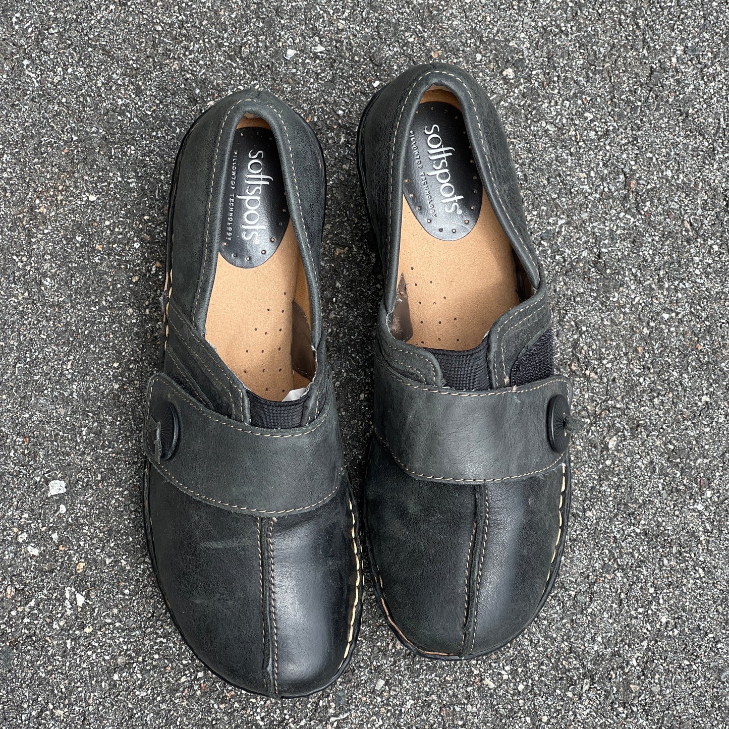 SOFTSPOTS Women's •Lina• Clog Black Leather- 8W