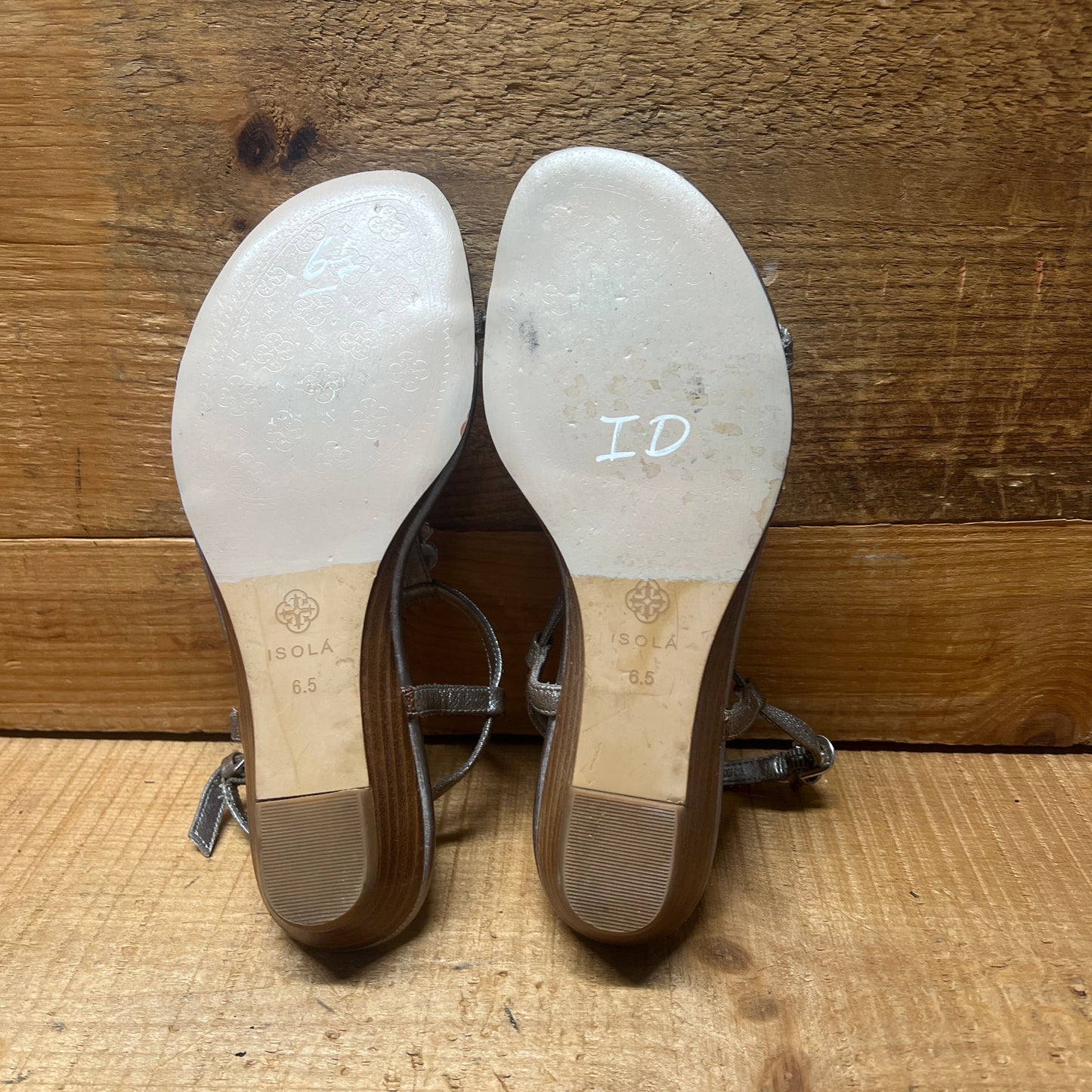 ISOLA Women's "Trista" Leather  T-strap Jeweled Sandal 6.5M Anthrancite Leather