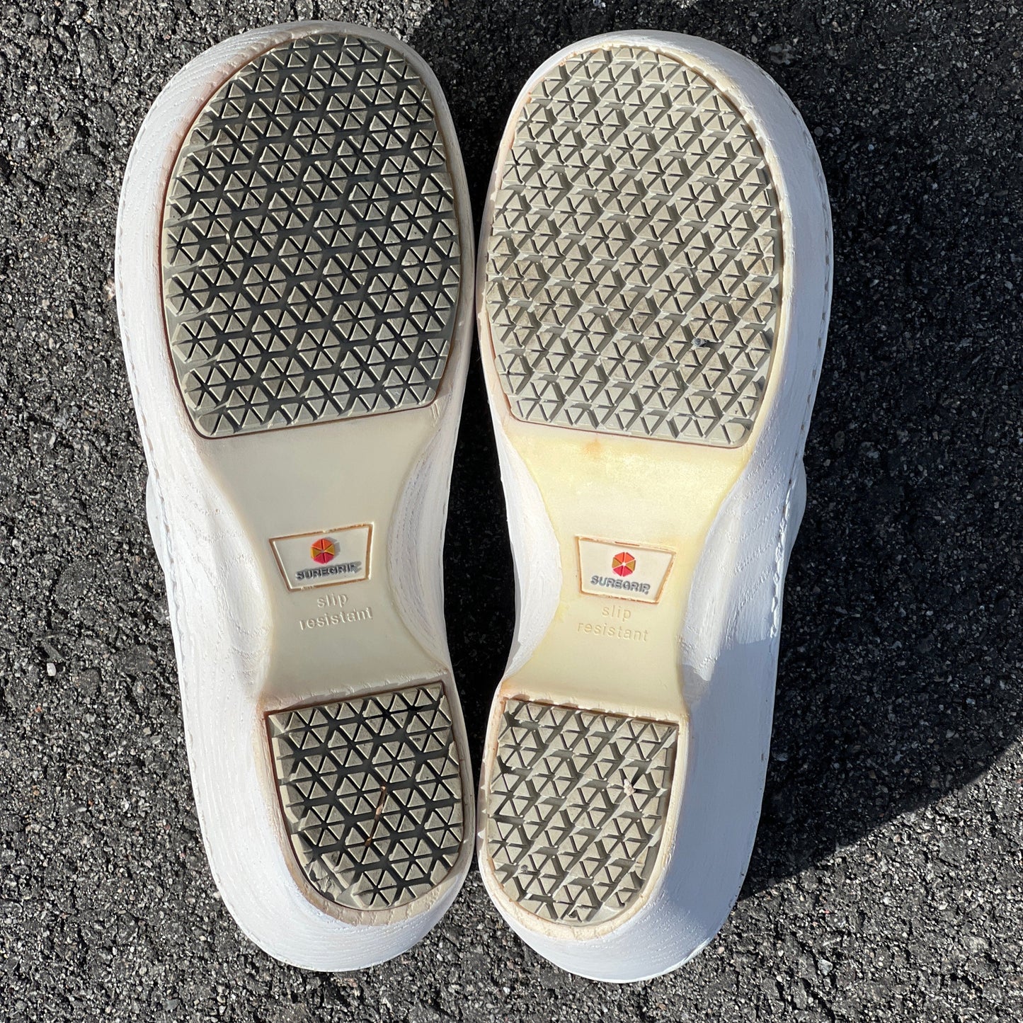 Women’s Lila Non-slip Clog by SureGrip 7.5M White Leather