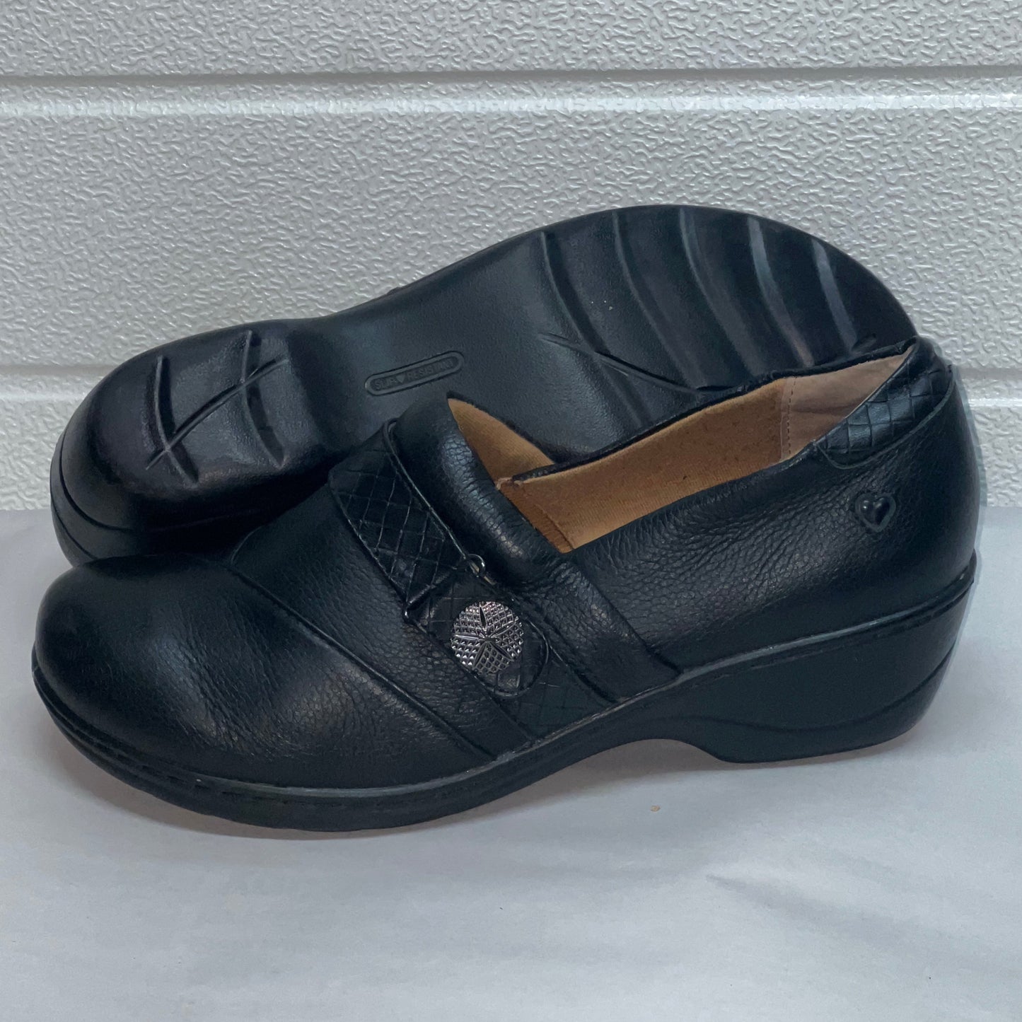Women’s Nurse Mates Kris Pillow-top lightwiect Comfort  Clog 11M Black leather