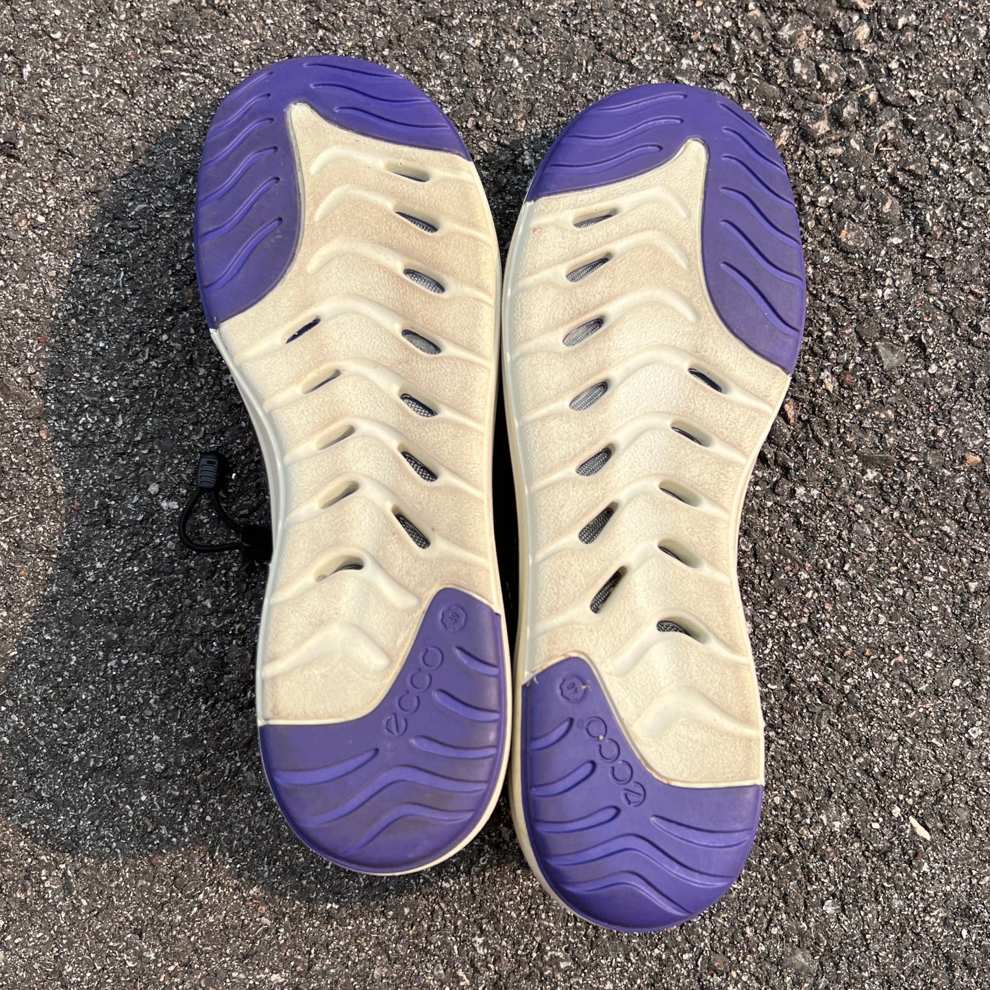 Women’s Ecco Lagoon Mesh Water Sneaker 40EU Black/Purple/White