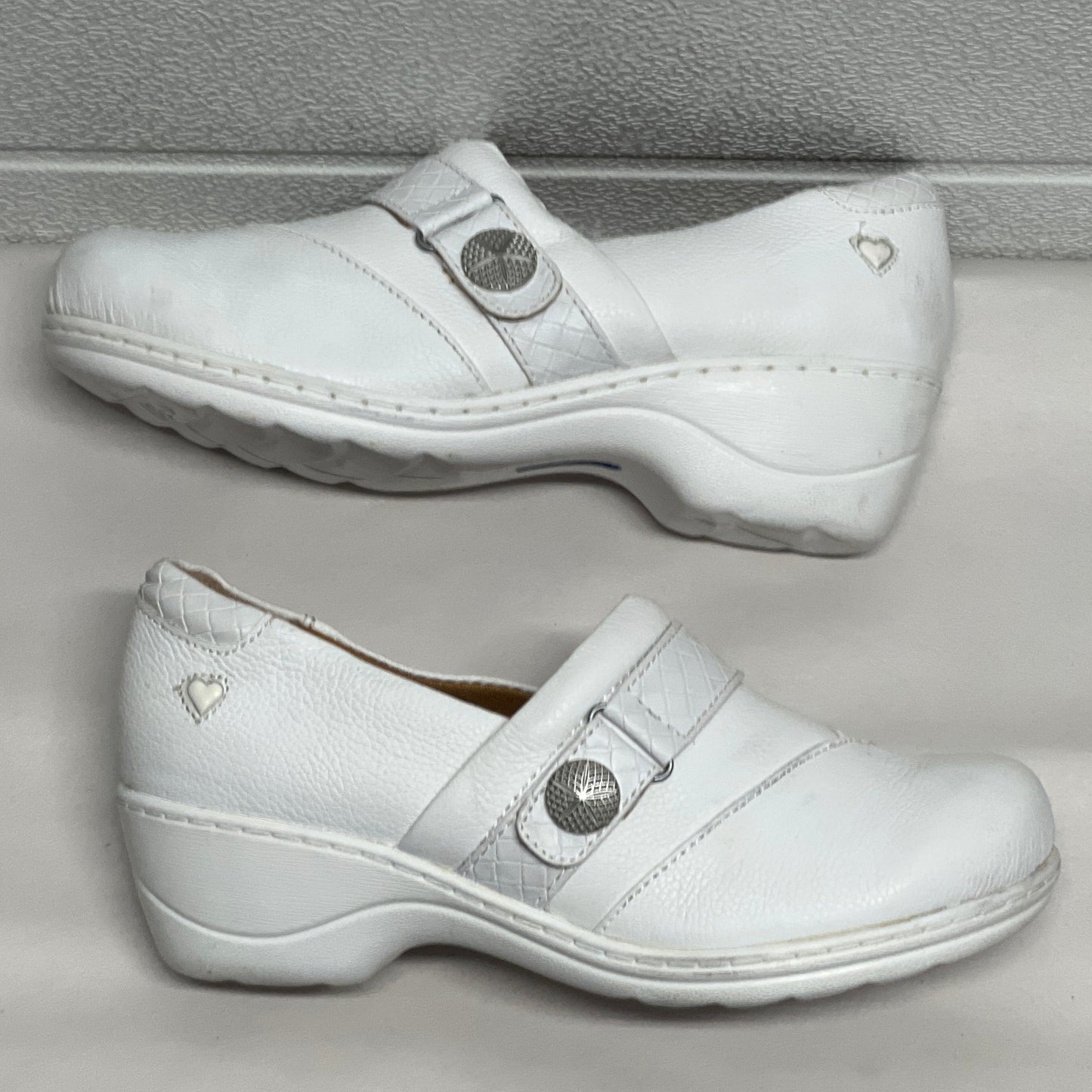 Women’s Nurse Mates Kris pillowTop lightweight Clog 8.5W White Leather