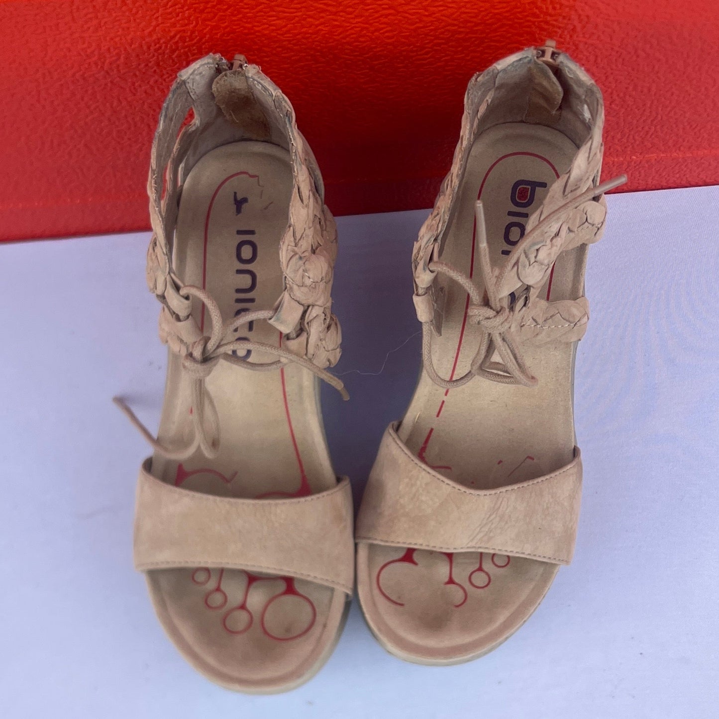 Woman’s Bionica  Sunset Platform Sandal 6M Baywater Nubuck leather