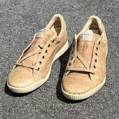 Men’s Ecco Street Premier Cleat-less Golf Shoe 45EU • Tan Leather
