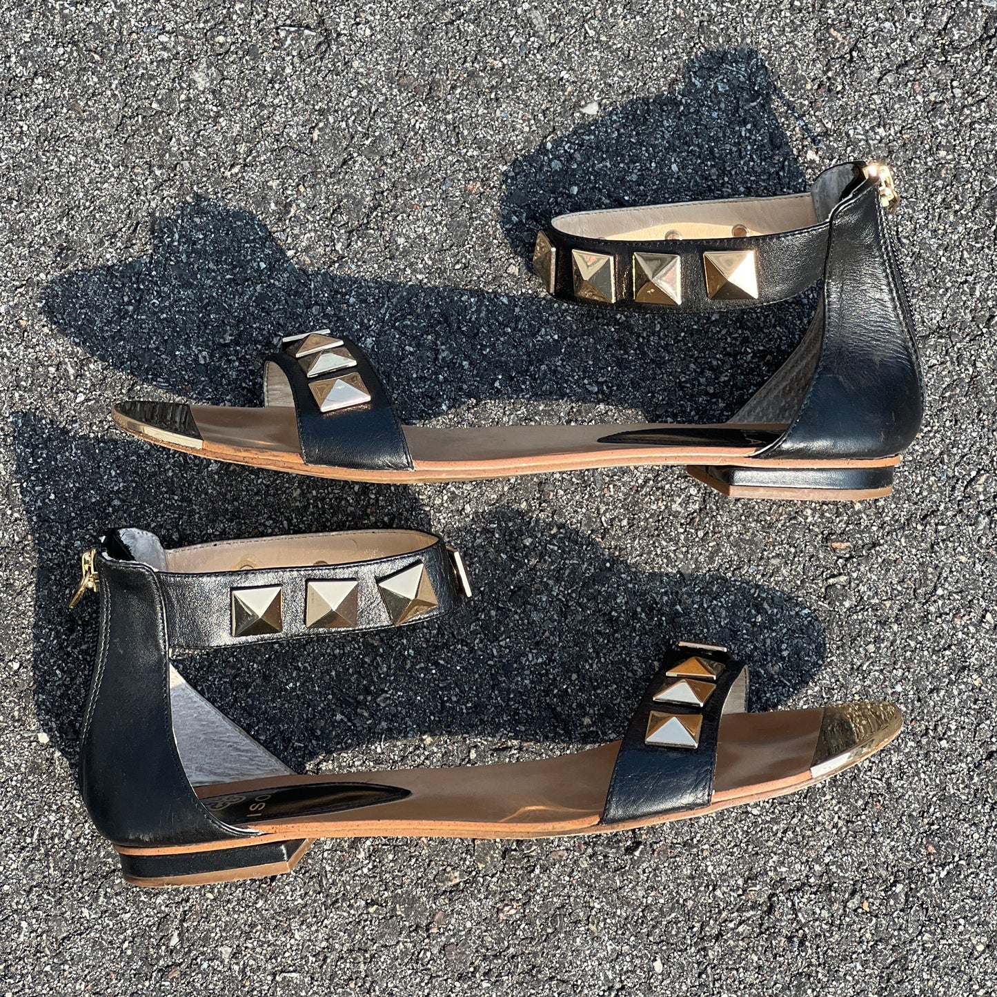 Isola Women's •Adette•  Studded Sandal 9M Black Leather