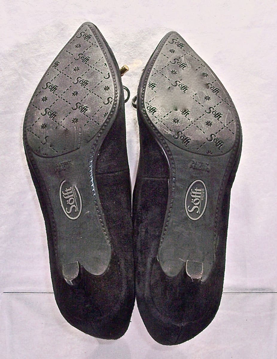 Sofft Womens Annabeth Kitten Heel Pump - Black Suede Size 6.5M Pump