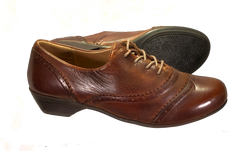 COMFORTIVA Women's •Reddell•  Brogue Oxford 10M Brown Multi Leather